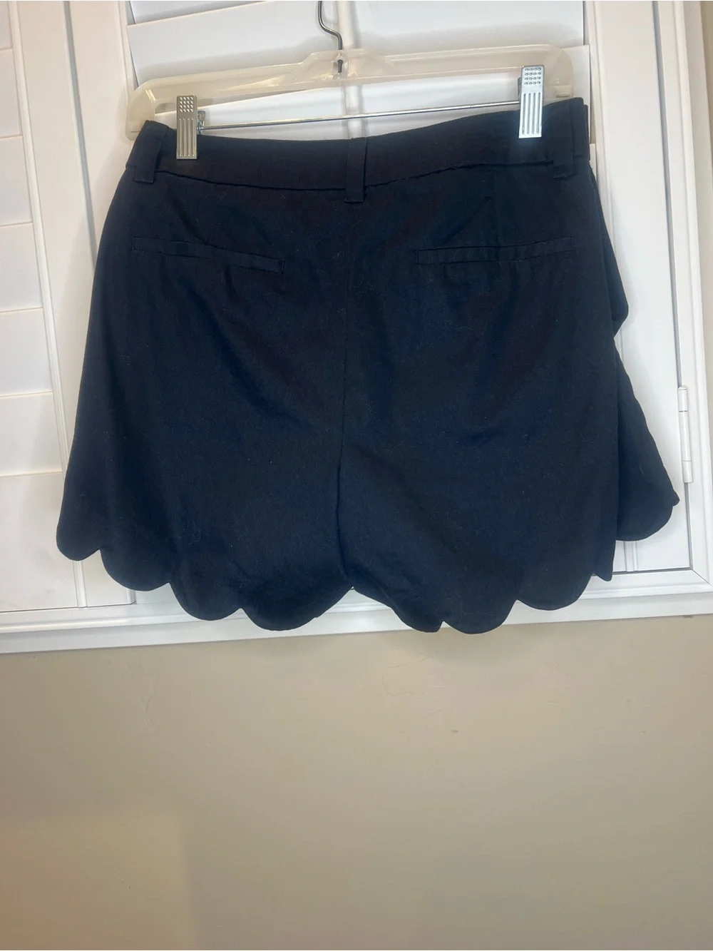 Women's Jcrew Black Scallop Hem Shorts inseam 4 size 14